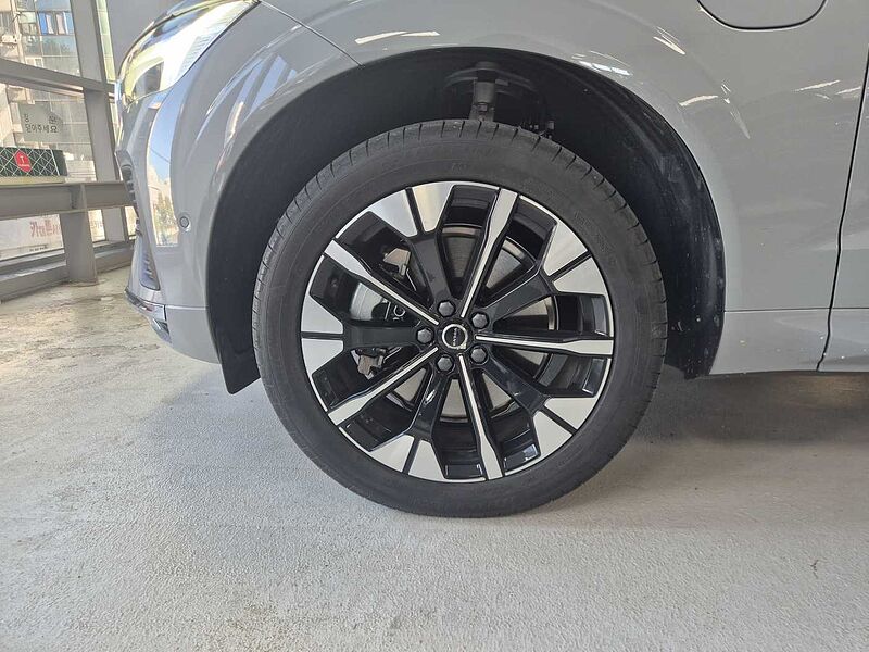 Volvo  Ultra, T8 AWD 플러그-인 하이브리드, 전기/가솔린, 브라이트